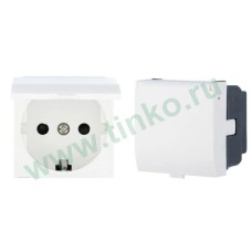 Розетка с з/к, шторками и крышкой, белая LK45, (851504): Розетка